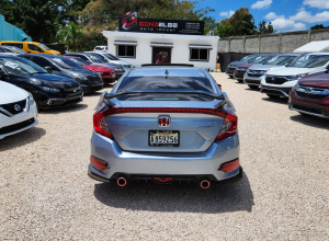 Honda Civic Touring
