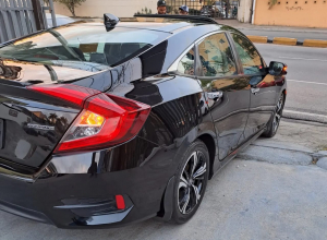 Honda Civic Touring