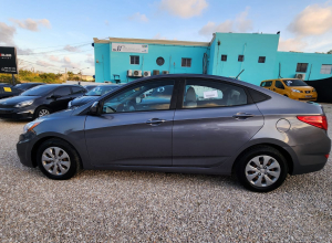 Hyundai Accent Básico