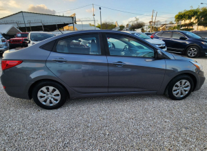 Hyundai Accent Básico