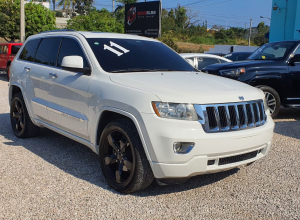 Jeep Grand Cherokee Laredo