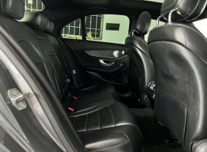 Mercedes-Benz Clase C 300 AMG