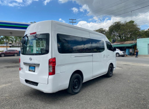 Nissan NV 350