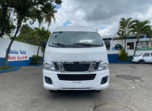 Nissan NV 350