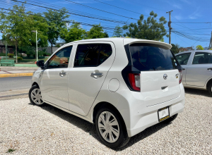 Daihatsu Mira Básico