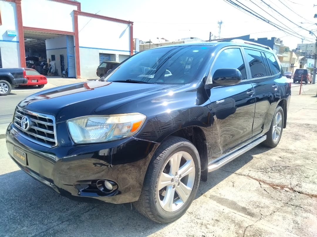Toyota Highlander Sport