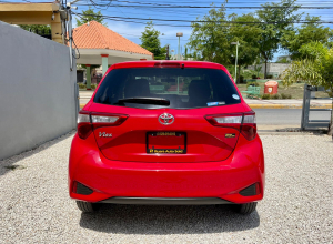 Toyota Vitz Básico