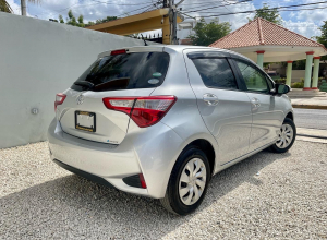 Toyota Vitz Básico