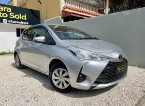 Toyota Vitz Básico