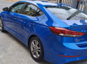 Hyundai Elantra SE