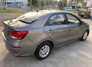 Kia Soluto Basico