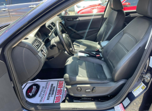 Volkswagen Passat SE