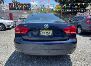 Volkswagen Passat SE