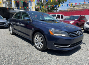 Volkswagen Passat SE