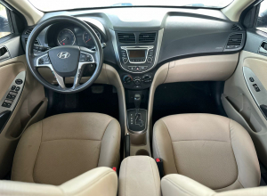 Hyundai Accent SE