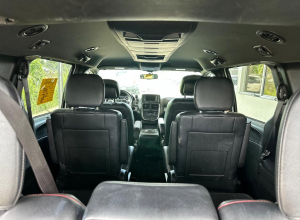 Dodge Caravan LE