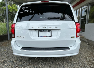 Dodge Caravan LE