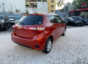 Toyota Vitz Básico