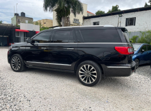 Lincoln Navigator L