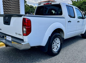 Nissan Frontier SV