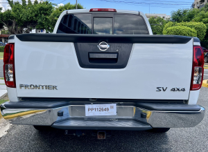 Nissan Frontier SV
