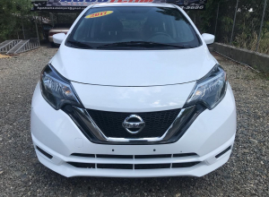 Nissan Versa SV