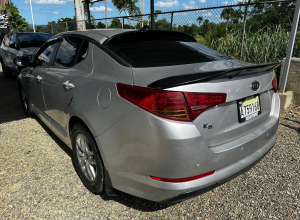Kia K5 Básico
