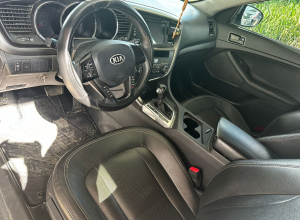 Kia K5 Básico