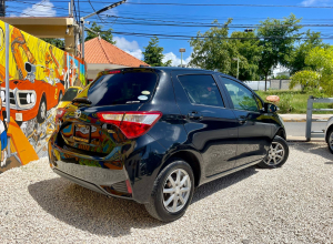 Toyota Vitz Básico