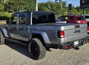 Jeep Gladiator Overland