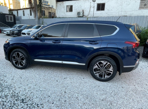 Hyundai Santa Fe SE