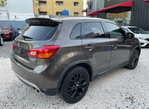 Mitsubishi Outlander Sport