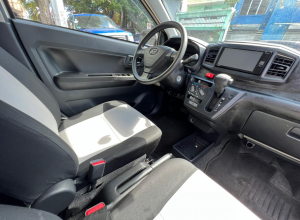 Daihatsu Mira Básico