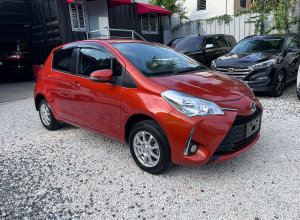 Toyota Vitz Básico