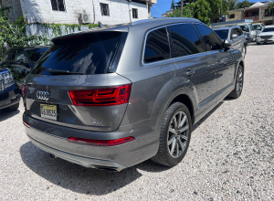 Audi Q7 Premium Plus