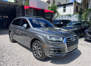 Audi Q7 Premium Plus