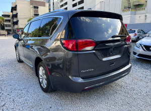 Chrysler Pacifica Básico