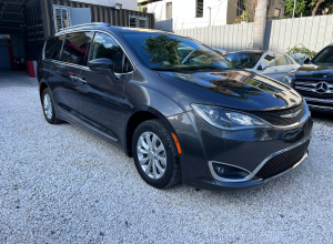 Chrysler Pacifica Básico