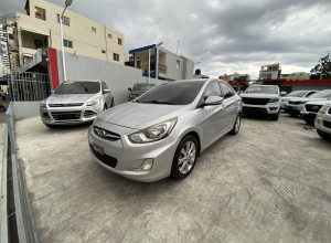 Hyundai Accent Básico