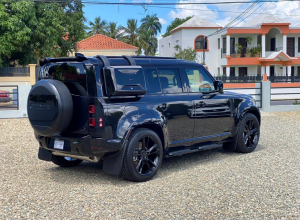 Land Rover Defender 110