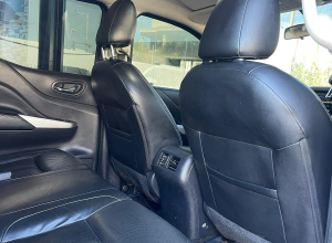 Nissan Frontier LE