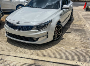 Kia K5 Básico