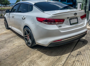 Kia K5 Básico