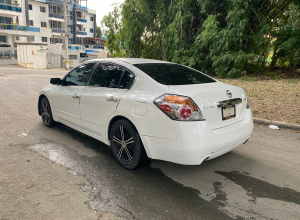 Nissan Altima S