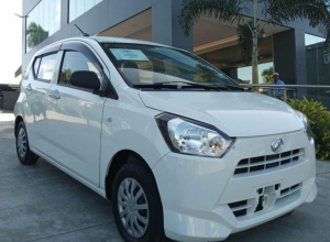 Daihatsu Mira Básico