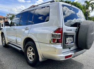 Mitsubishi Montero Limited