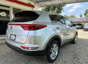 Kia Sportage LX