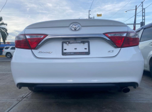 Toyota Camry SE