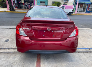 Nissan Versa SV