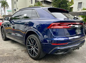 Audi Q8 S Line